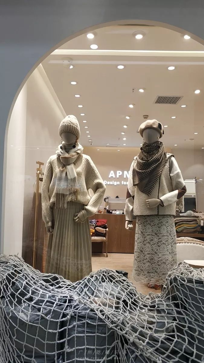 韩国东大门服装批发有几个大楼,广州韩国东大门服装批发拿货