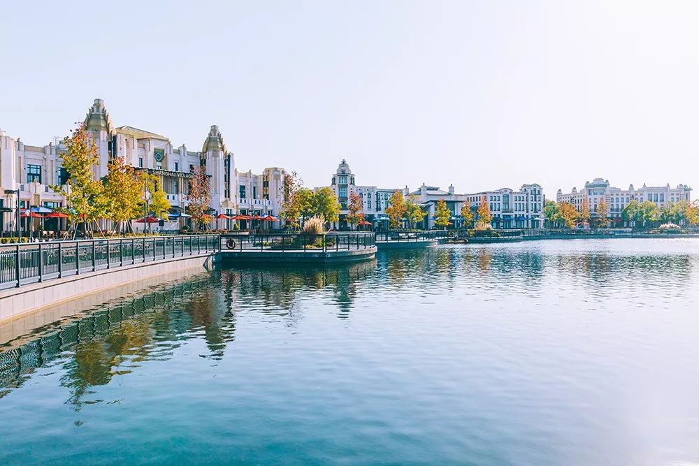 新网红夜市、鬼魅城堡、荧光夜跑…爱折腾的购物中心都这样做活动