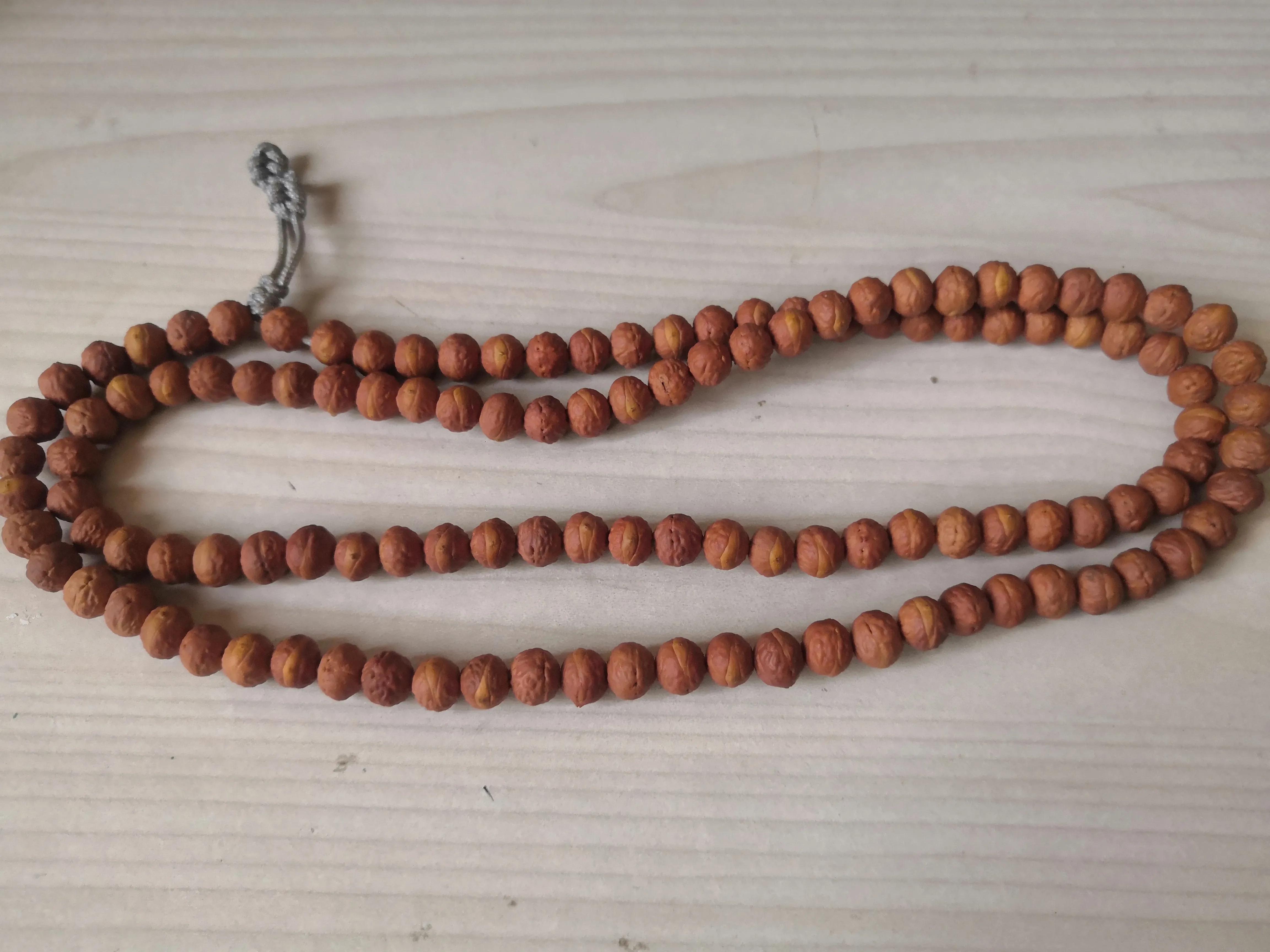 手串不想戴手上怎么办,手串很难闻怎么办