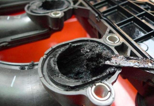 开车期间电瓶亏电打不着火,开车亏电打不着火怎么办