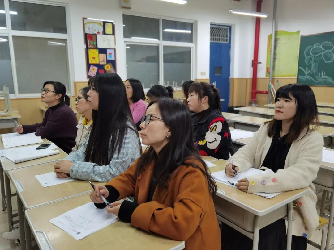 丰荫明德小学大课间,丰荫明德小学访谈2021