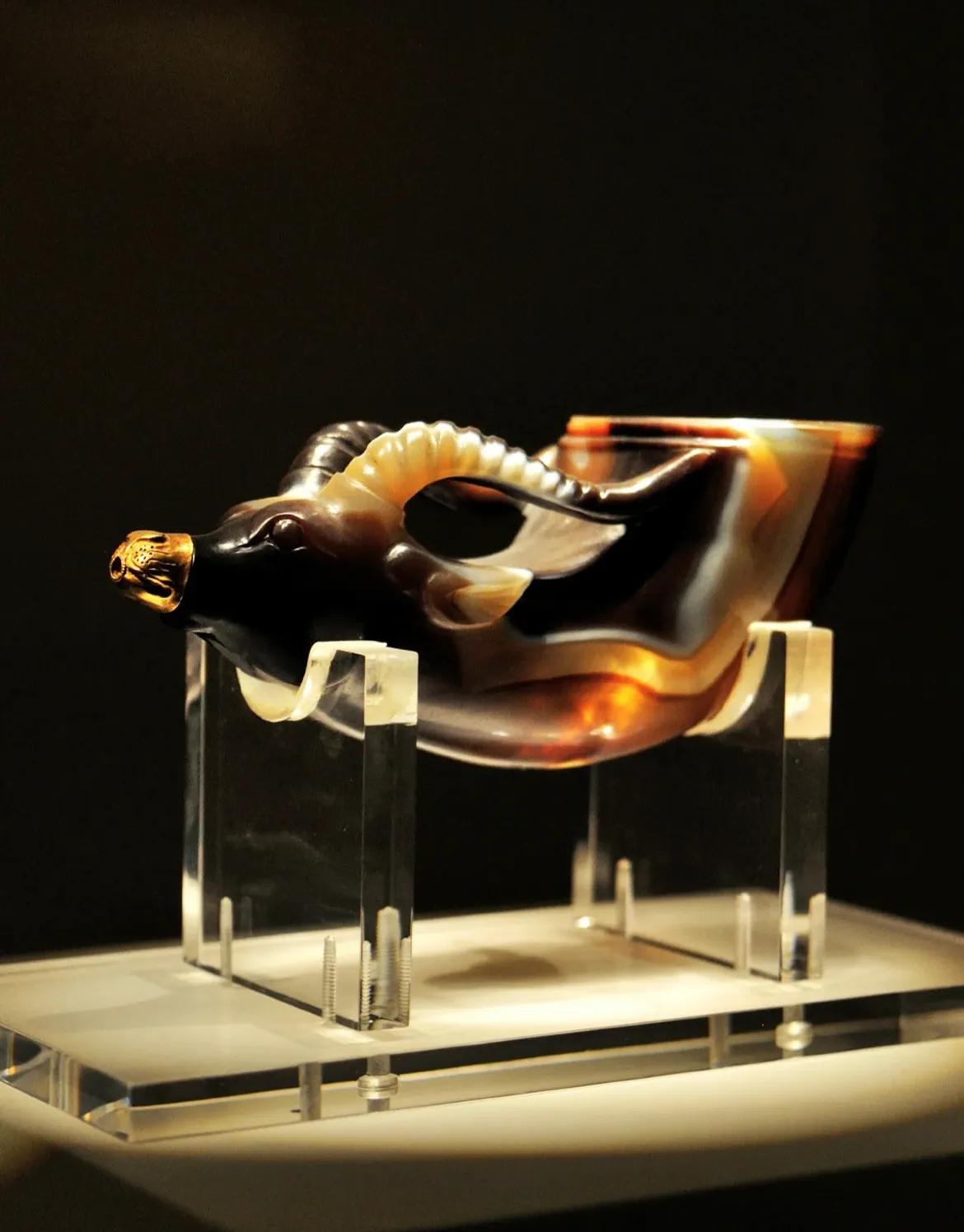 镶金兽玛瑙杯陕西历史博物馆,镶金兽首牛角玛瑙杯价格