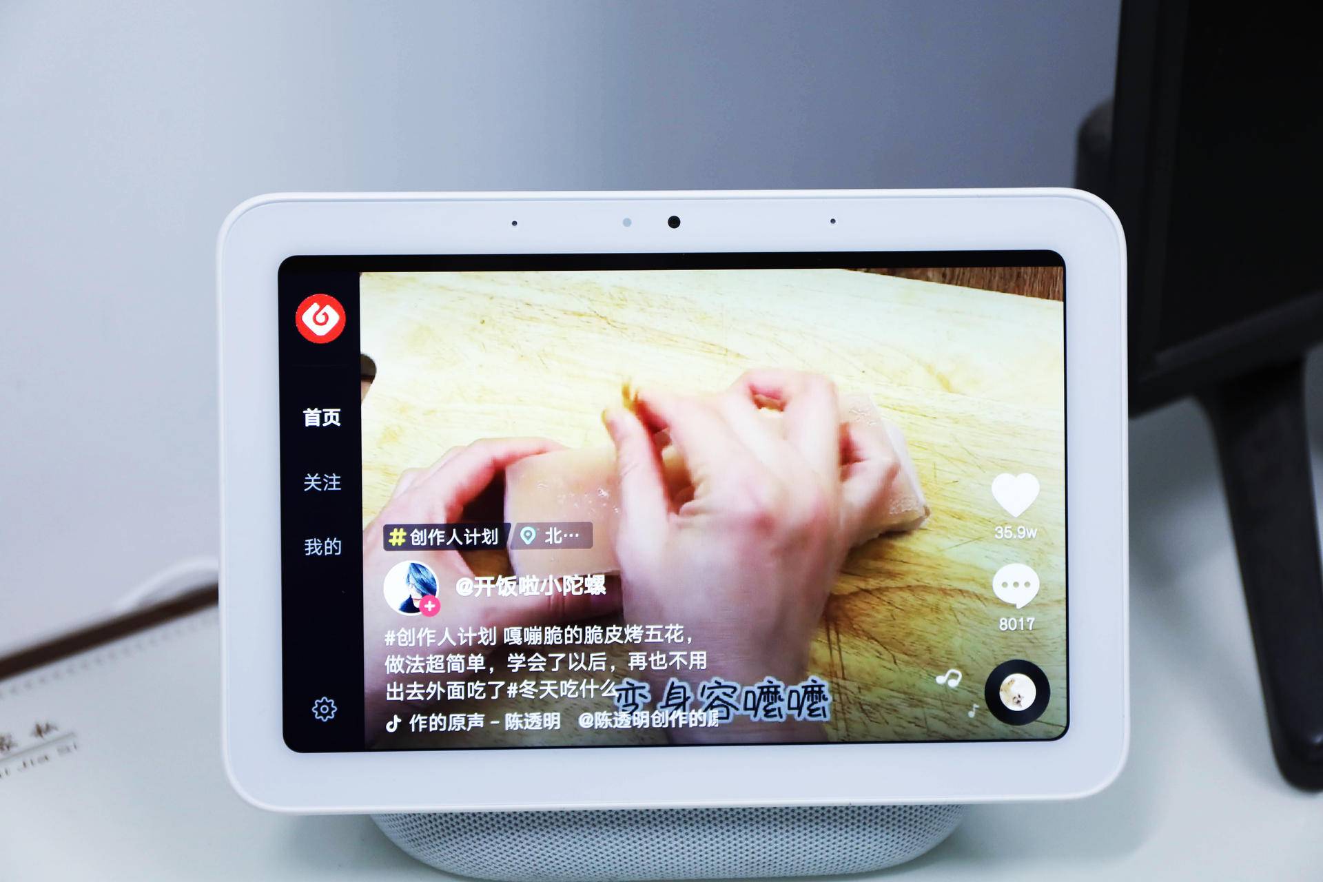 买平板送触屏版吗,红米触屏音箱8和小爱触屏音箱pro8