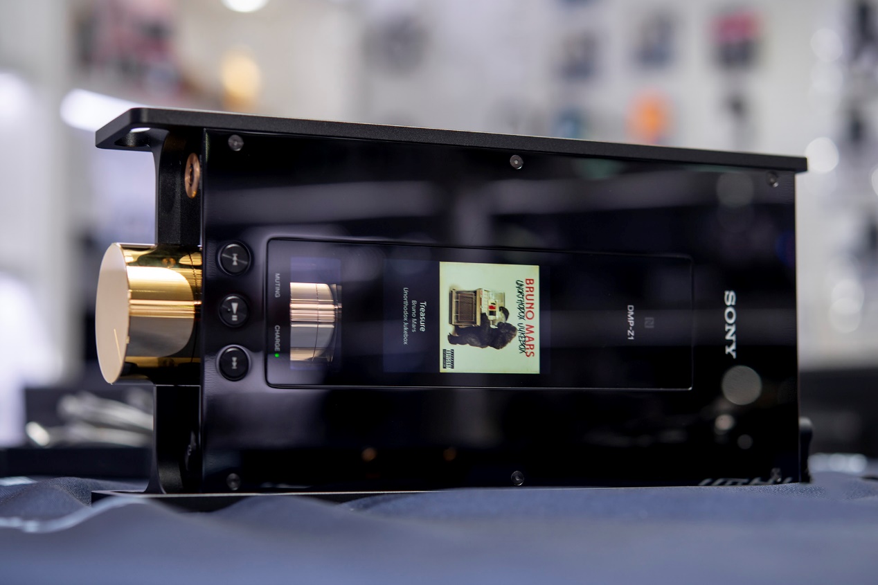 随身王者，强如台机，索六万DMP-Z1顶级音乐*放播**器品评