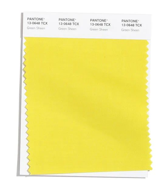 整天研究无聊的穿搭,一天到晚研究穿搭