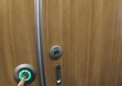 动车上蹲便的忌讳,动车上厕所能蹲吗