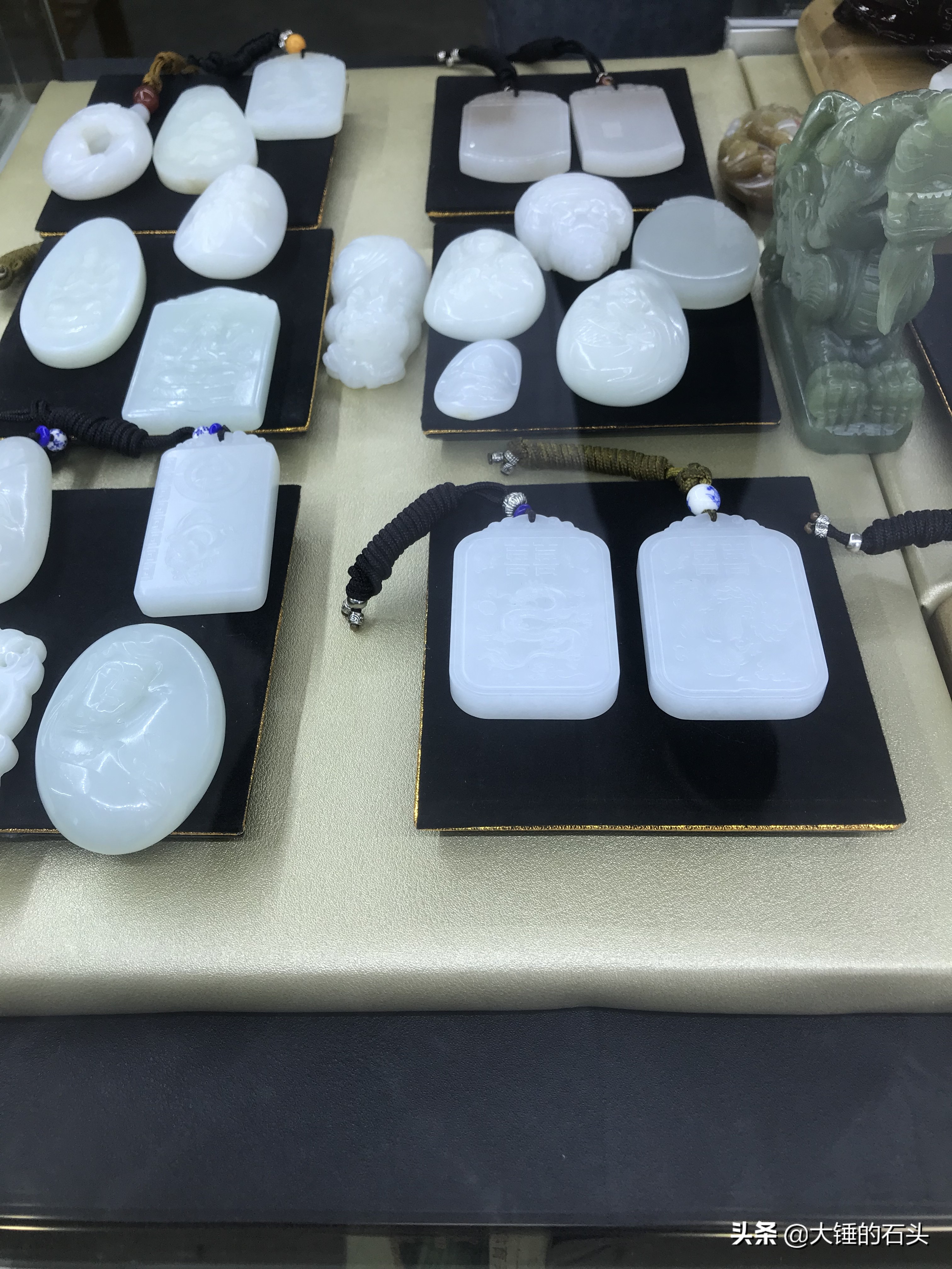 万变不离其中，玉石行和其他行业并无区别，只不过有些你不懂