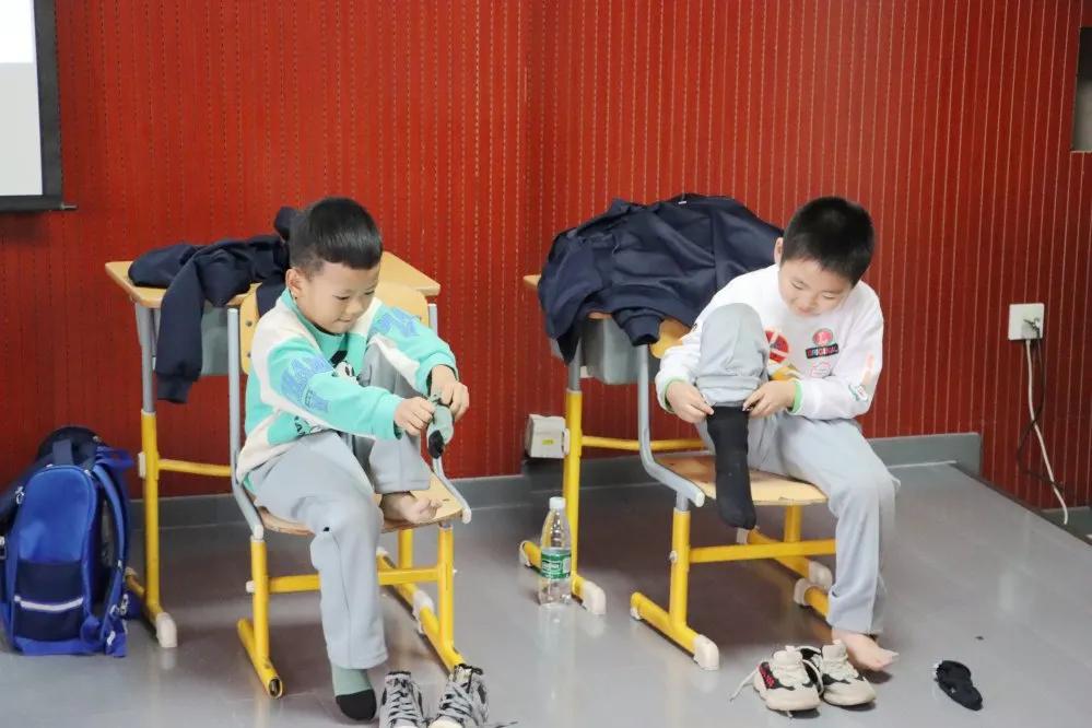 “自理自立绽放美丽”太子河小学学生生活自理能力比赛