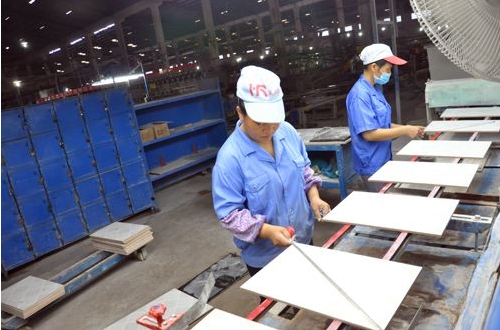 瓷砖主要产生什么污染,瓷砖易污染怎么办