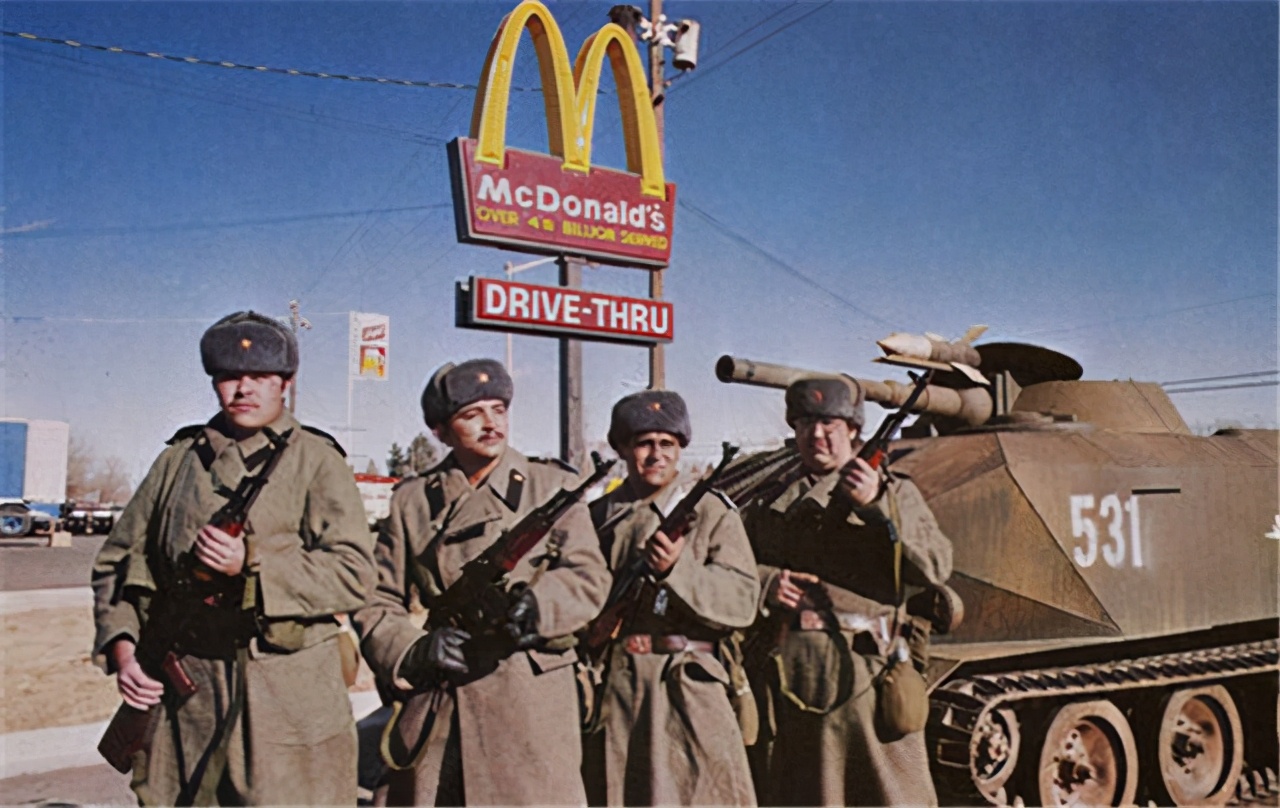 美国和苏联冷战全过程,冷战期间美国为什么打不过苏联