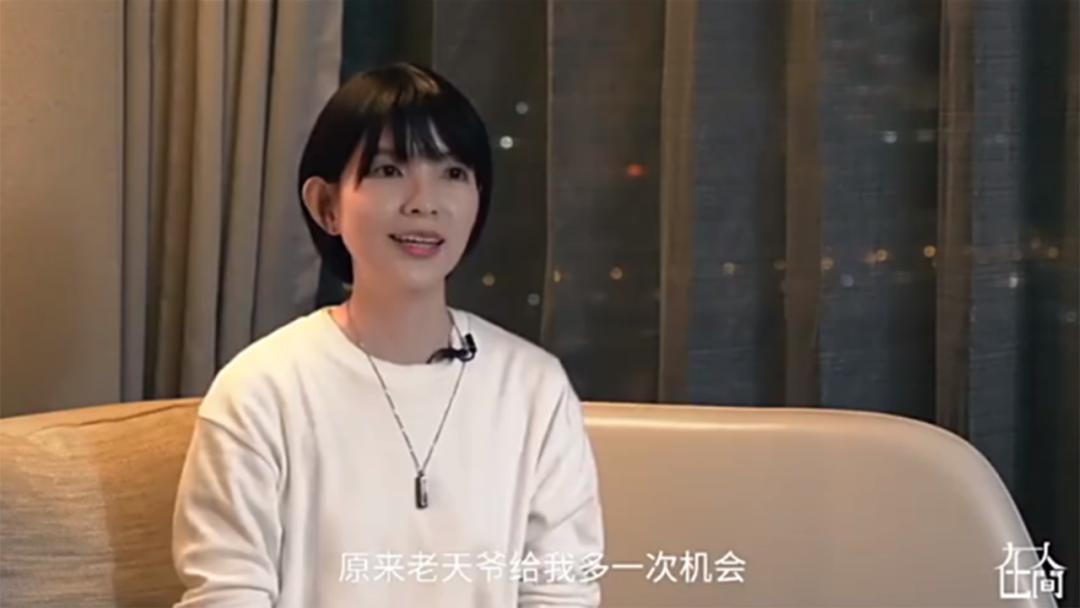 上过央视晚会的歌手郭美美，走到今天的结局，究竟该怪谁？