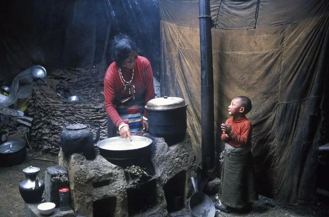 藏族特色食物和物品,藏族食物特产素食有哪些种类