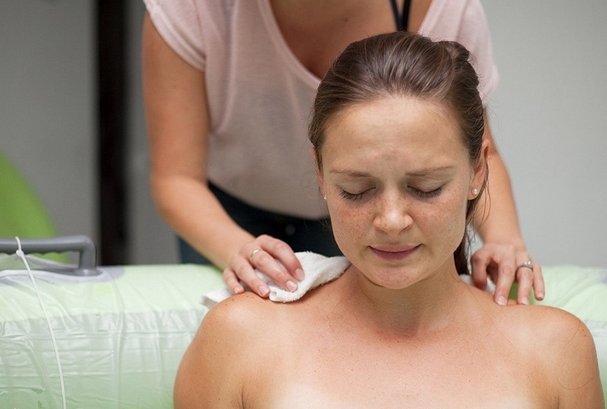 顺产生孩子胎盘也跟着出来,如何让胎盘顺利娩出