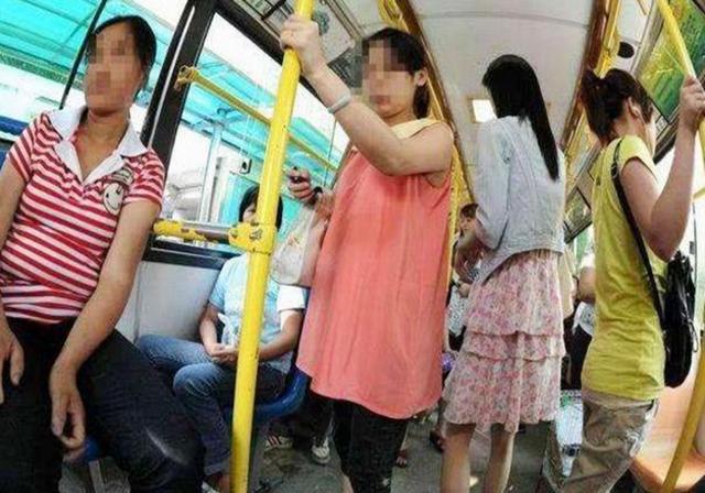 孕妇大小便失禁遭老公嫌弃,孕妇让座被大爷骂完整视频