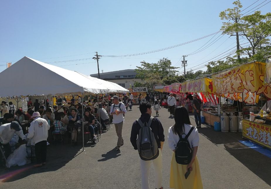 “碰瓷”日本美浓烧集市，我们最动心的却是一个木质便当盒