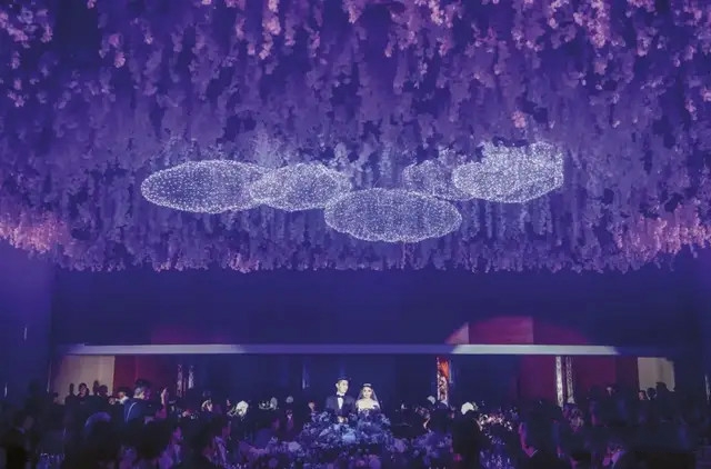 盘点“香江上流闺蜜团”五个千亿豪门婚礼，看看到底谁更壕无人性