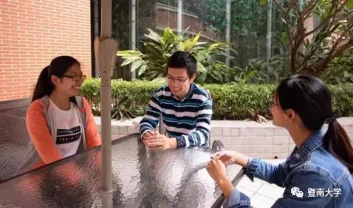 亲爱的华师,我是暨南,期待我们的下一个甲子年