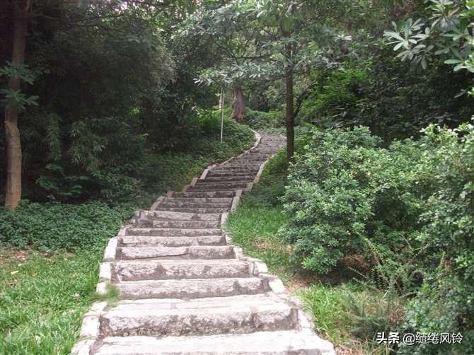 珠海炮台山：镇妖石上的“道家符箓”，揭开百年前沈亚米刺马事件