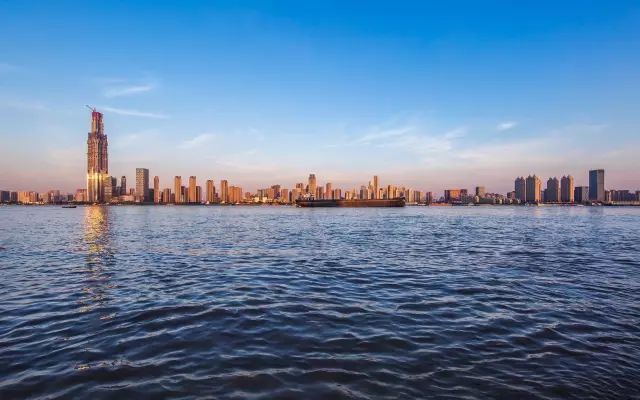 武汉绿地华中第一高楼叫什么,武汉第一高楼绿地中心高多少