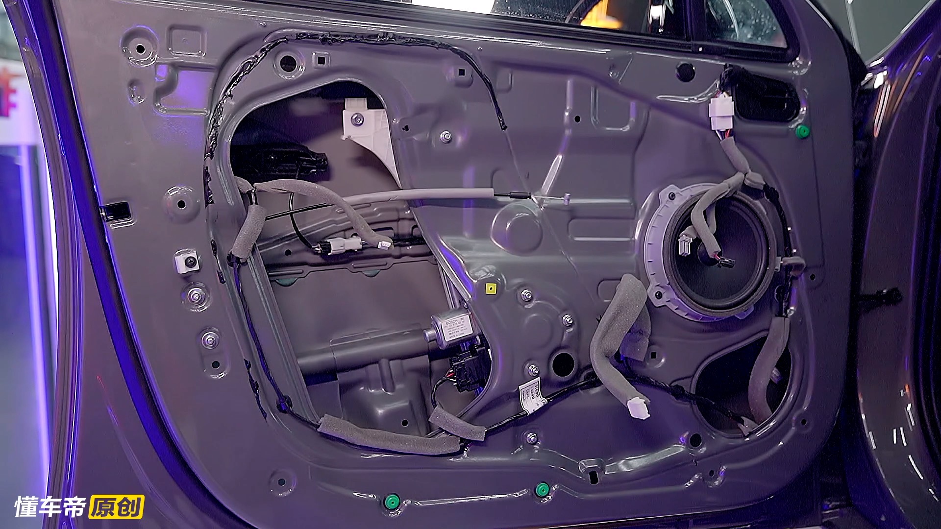 索纳塔十代前后防撞梁,10代索纳塔防撞梁拆解视频