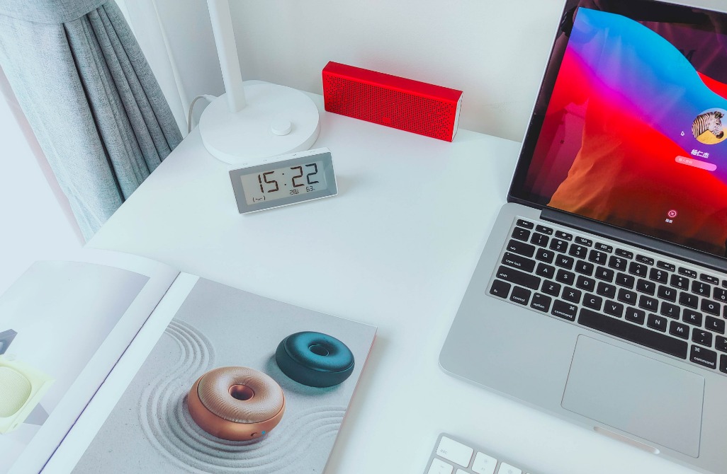 智能温湿度时钟,自动授时时钟式温湿度计