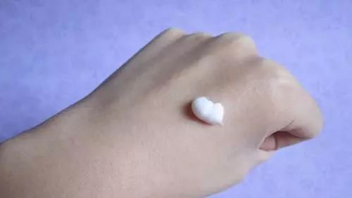 晚上湿疹瘙痒厉害怎么办用什么,孕妇湿疹晚上痒的睡不着怎么办