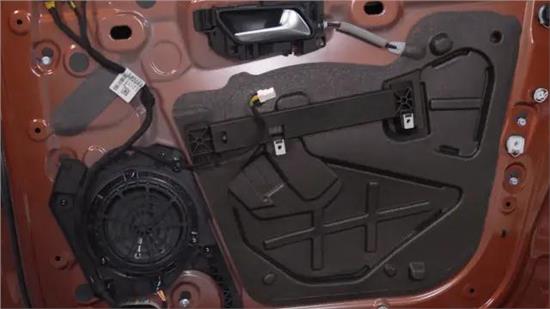 东风标致4008拆车,标致4008拆钥匙