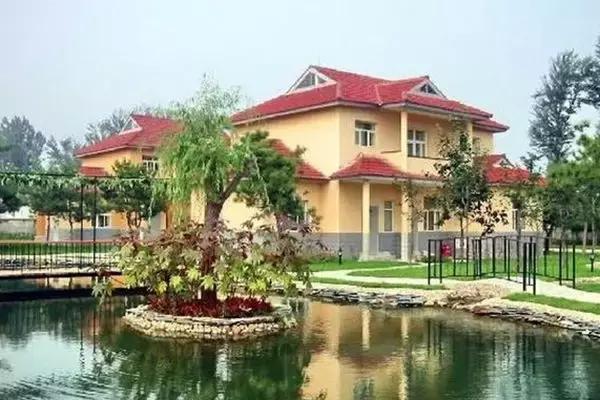 北京洗浴温泉休闲会所排名前十,天冷了北京10大温泉度假村等您泡