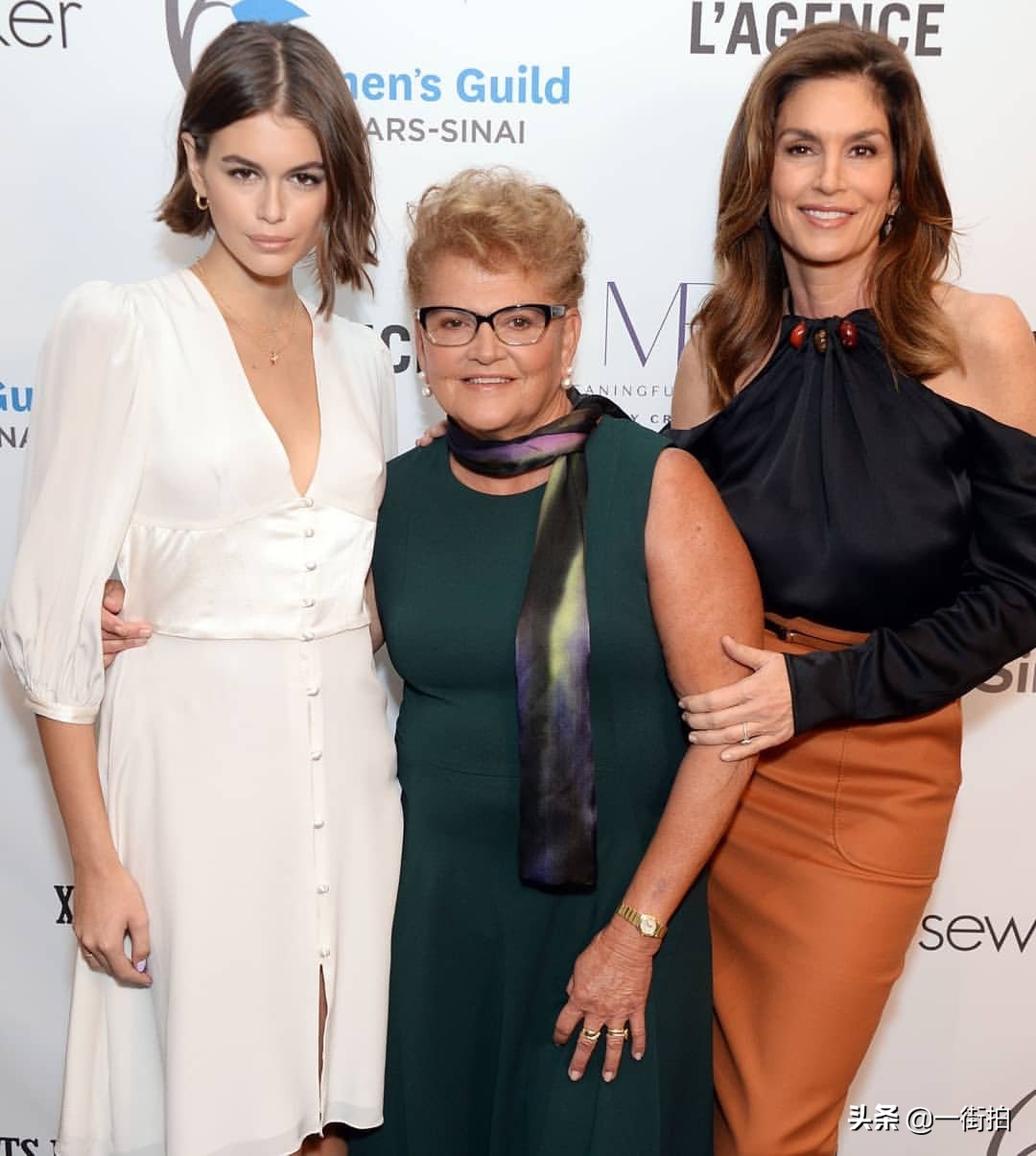 超模辛迪克劳馥裸妆,辛迪克劳馥之女kaiagerber