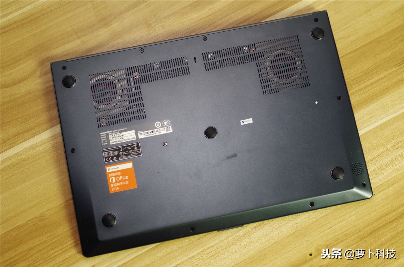 爆内存后系统没了,光威悍将2400内存条