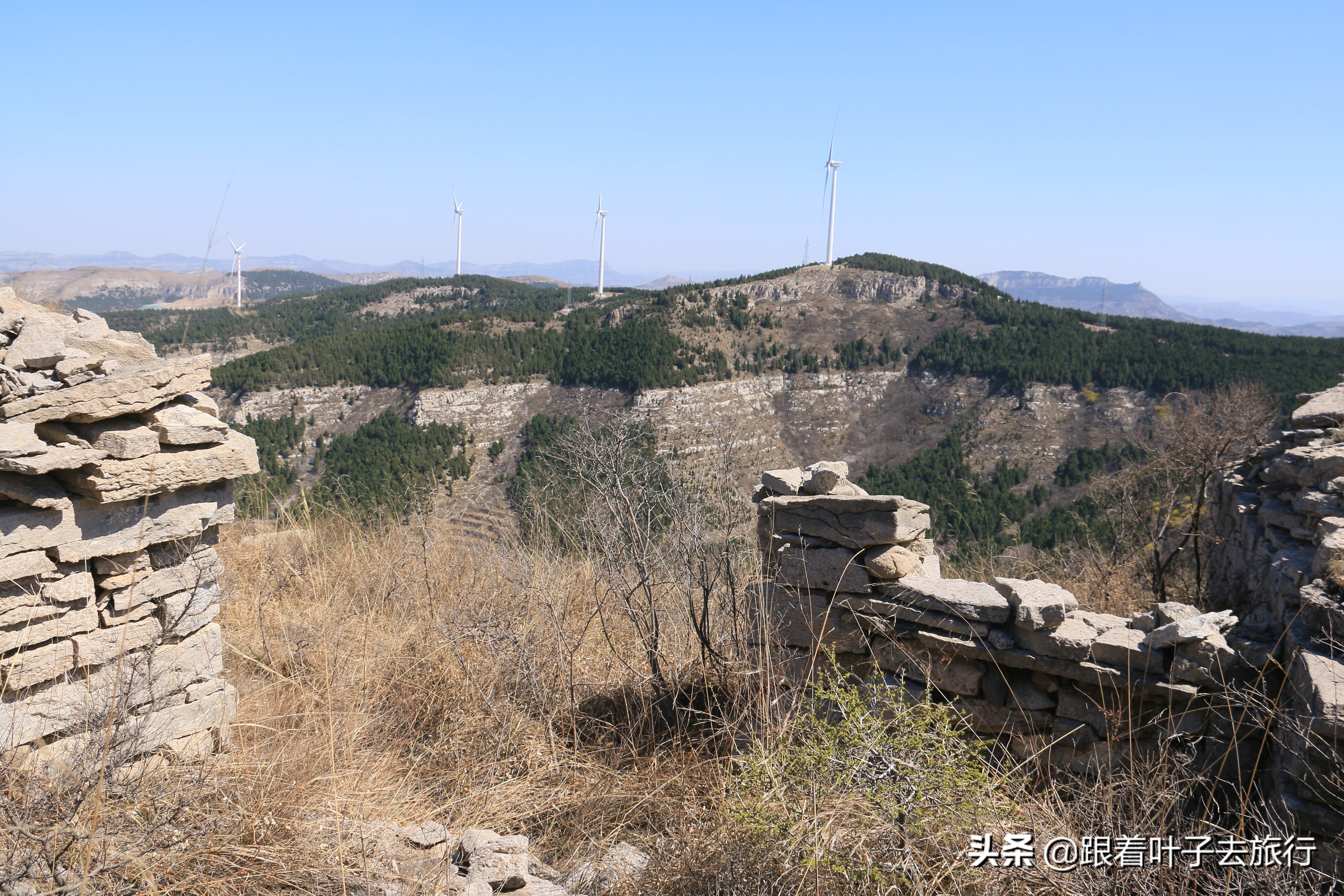 济南大山上发现一个石屋,济南长清梯子山