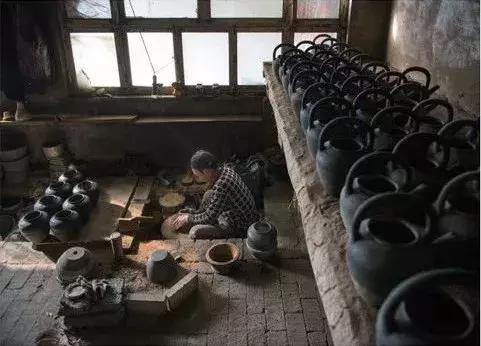 祖祖辈辈传下来的制香手艺,老百姓手工制香