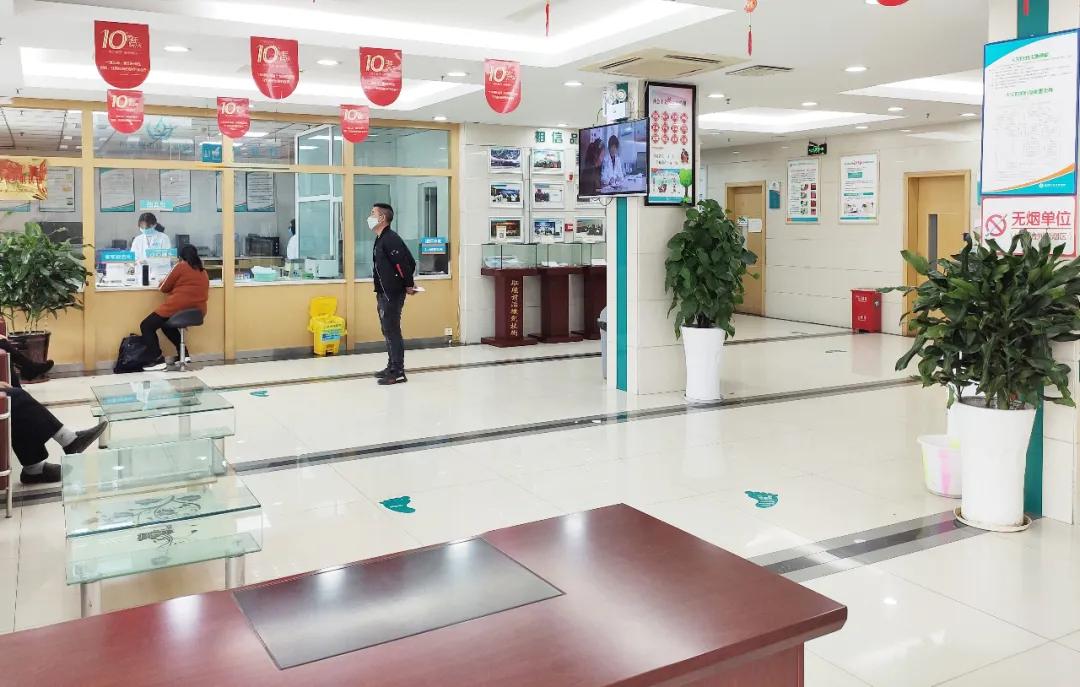 女子得痔疮痛不欲生,出现便血后应该如何治好