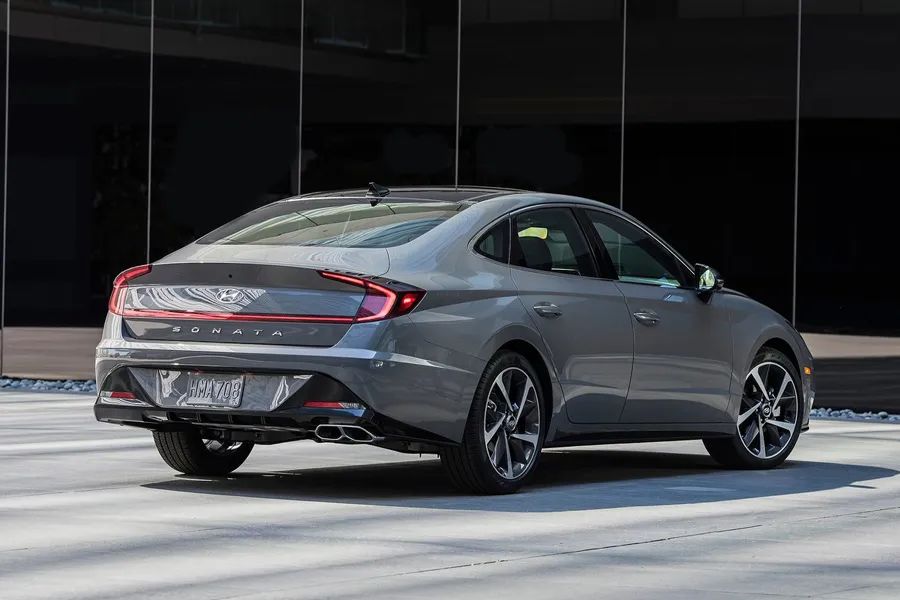 汉兰达跟高尔夫怎么选,汉兰达对比高尔夫哪个更值得买