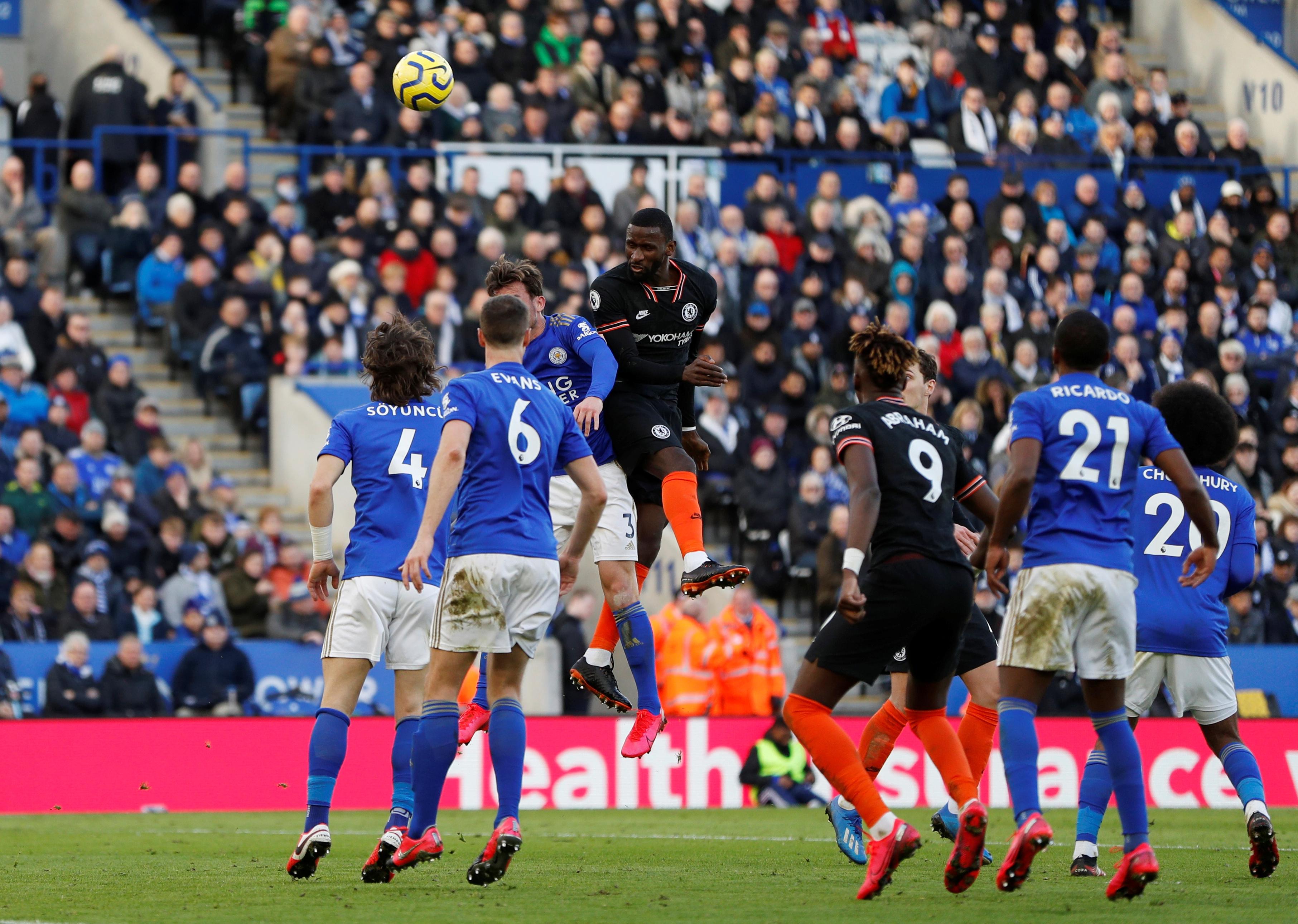 25分钟对飚4球！一场2比2让英超青年军3轮不胜，曼联热刺隔空获益