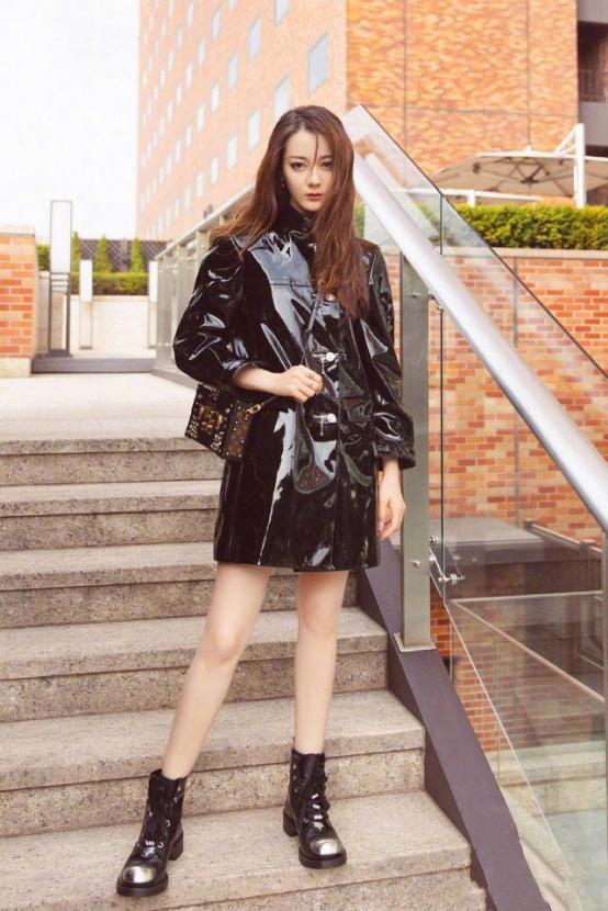 2022年最流行马丁靴穿搭,马丁靴的时髦穿搭