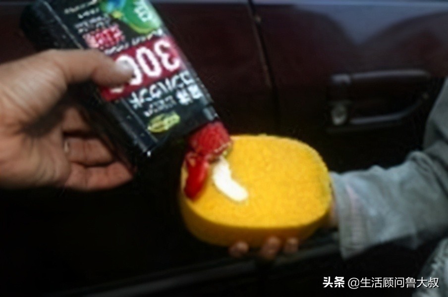 汽车塑料底盘很深的划痕怎么修复,怎么修复汽车划痕