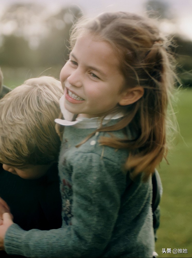 我是夏洛特公主，6岁啦，看了我出生到现在的点滴，过节要开心哦