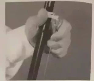 赵丹青二胡左手按弦力度,二胡赵寒阳讲左手无名指按弦