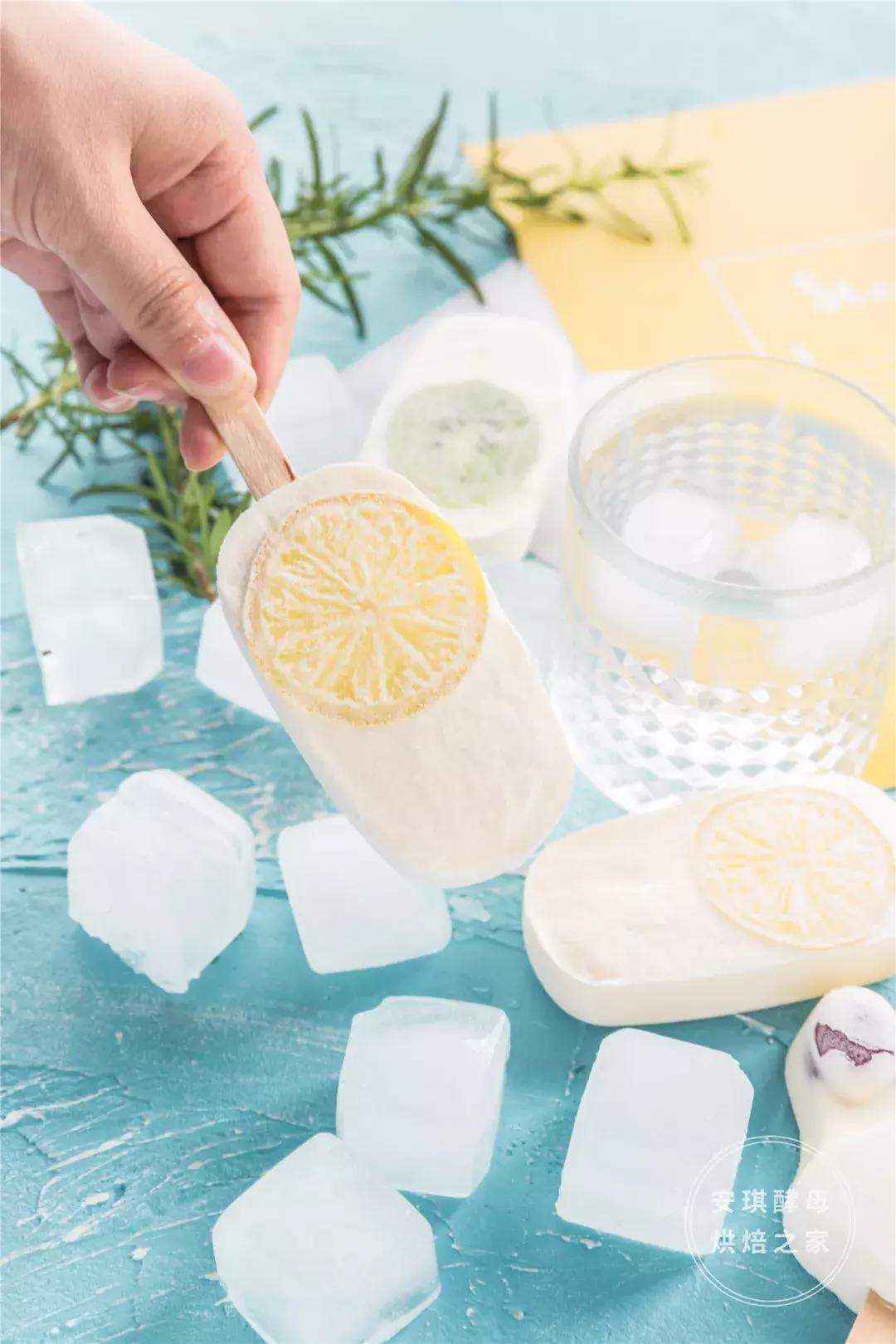 快过期的奶油做成冰淇淋还能吃吗,用淡奶油做的雪糕最多能存放几天