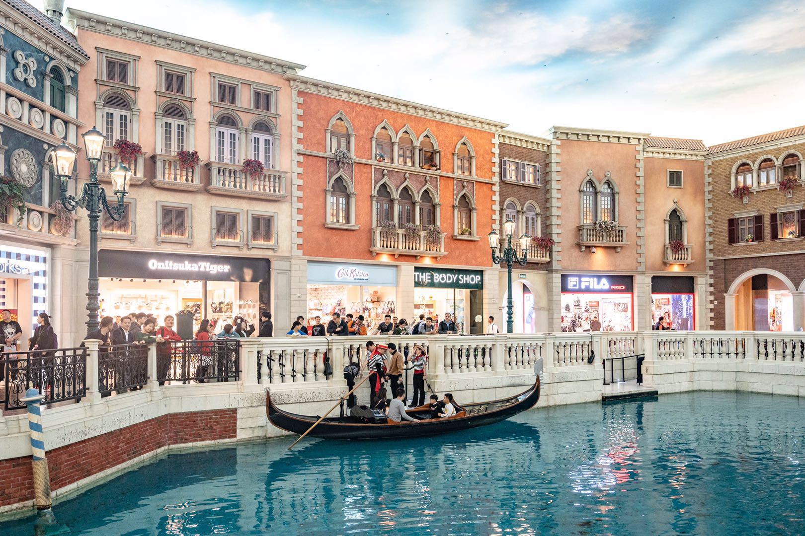 长得像欧洲的中国城市,拉斯维加斯和澳门赌城威尼斯区别