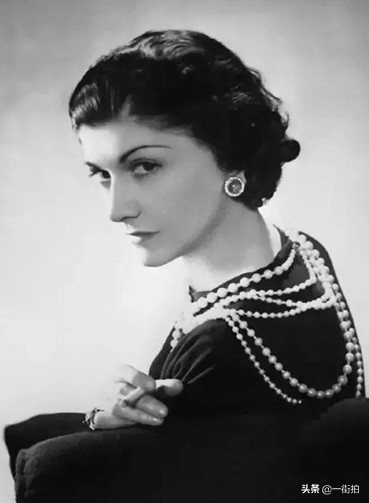 不对称性的珍珠耳环,宋慧乔同款双珠珍珠耳环