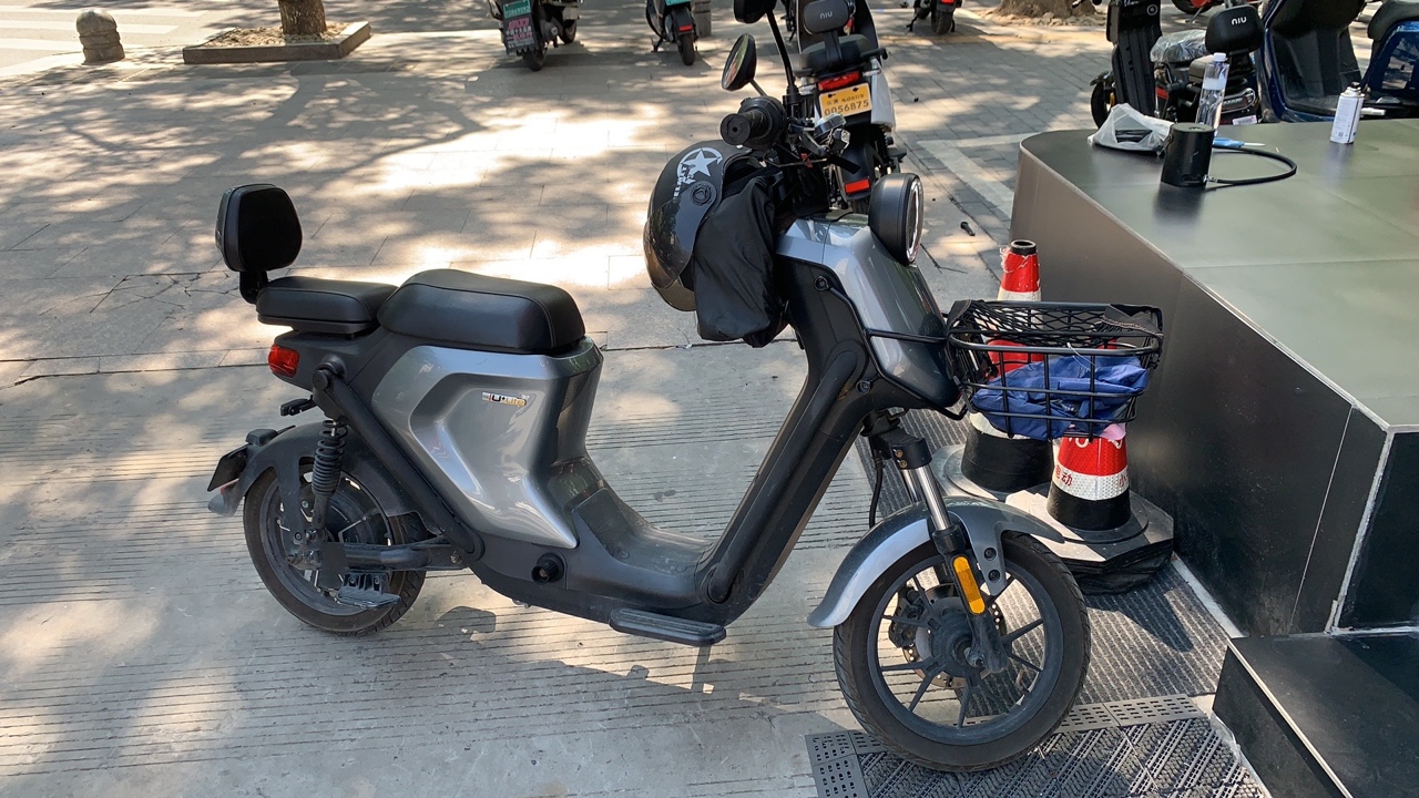 买电动车选爱玛还是绿源,买雅迪爱玛电动车