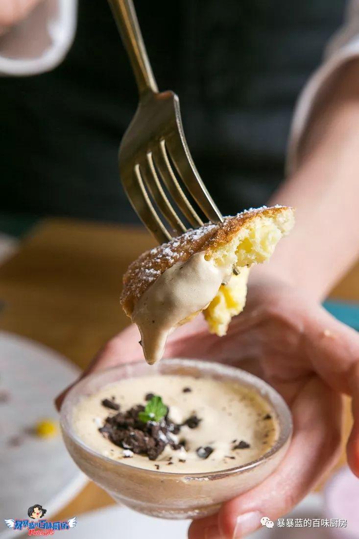 来这家店你真没办法好好吃饭，每道菜都堪比艺术品，好吃到光盘