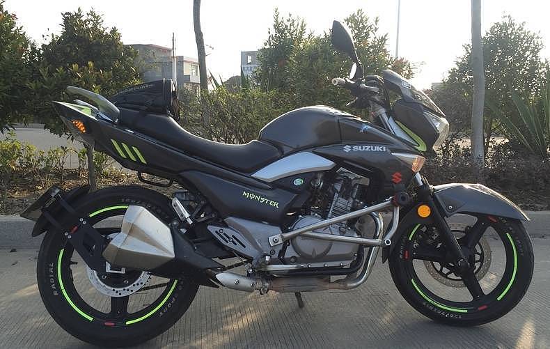 铃木gw250造型老气,豪爵gw250为什么外观一直老气