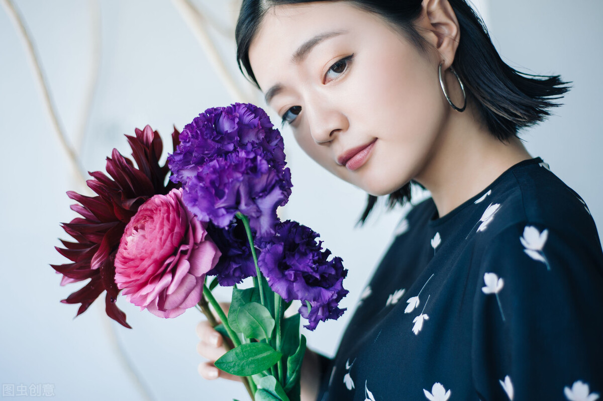 鲜花店如何开起来卖花赚钱,开鲜花店一年能赚多少钱