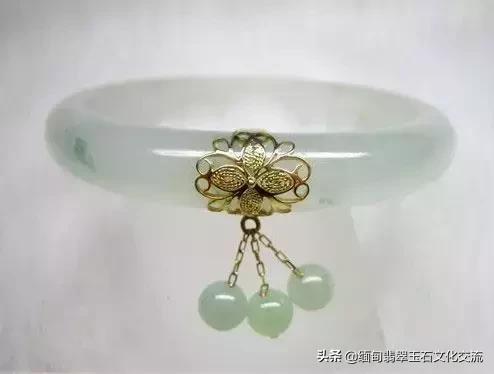 怎么辨别翡翠手镯好坏图解,翡翠手镯好坏最简单方法