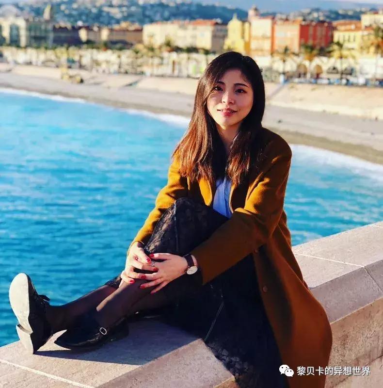 她们说穿过最满意的一件大衣,是这件!