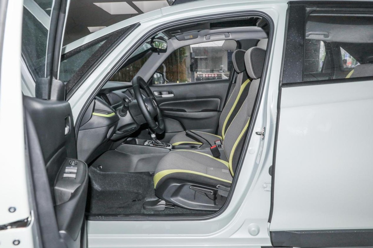 一公里油钱3毛,一公里油钱0.47