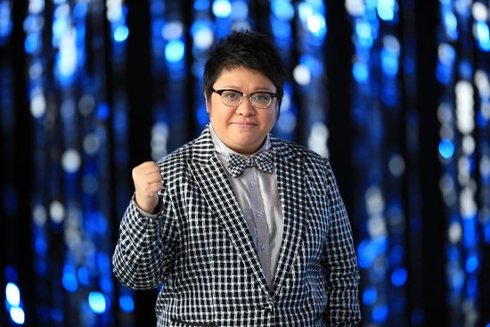 周杰伦和陈奕迅在港台哪个人气高,周杰伦香港演唱嘉宾陈奕迅